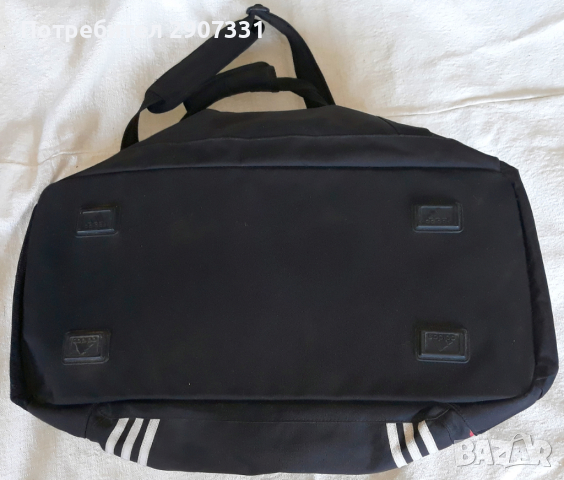 Спортна чанта Adidas. Размери 57 x 30 x 22 см, снимка 9 - Чанти - 44590101