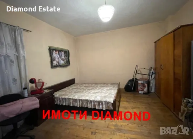 Едноетажна къща в село Знаменосец общ. Раднево, снимка 5 - Къщи - 48676368