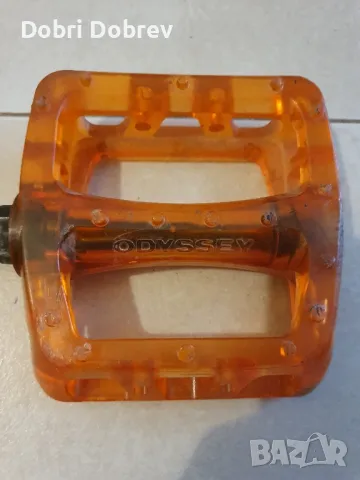 Продавам педали колело bmx Odyssey много здраве педали от пластмаса, снимка 3 - Части за велосипеди - 50302941
