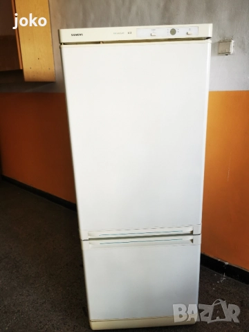 Хладилник с фризер SIEMENS