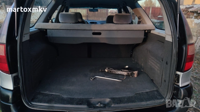 Рено Лагуна 1.8 Комби, снимка 10 - Автомобили и джипове - 53802345
