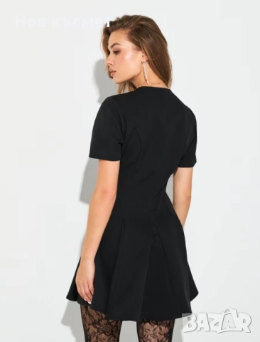 Нова черна къса рокля Sinsay , размер М, снимка 4 - Рокли - 51978013