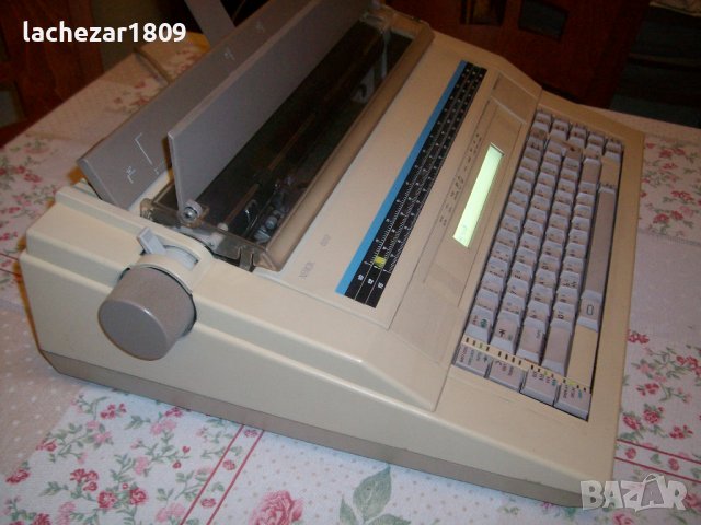 пишеща машина XEROX кирилица + латиница, снимка 7 - Ученически пособия, канцеларски материали - 38883151