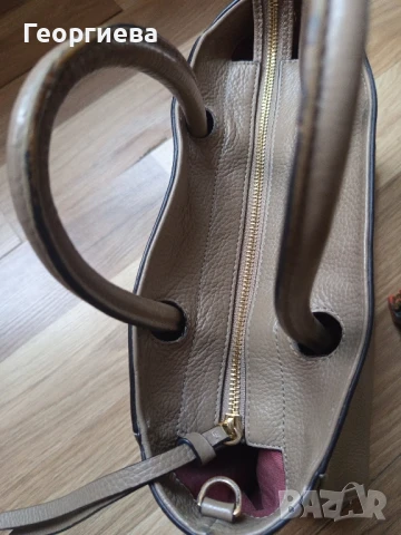 Дамска чанта Coccinelle, снимка 4 - Чанти - 51032533