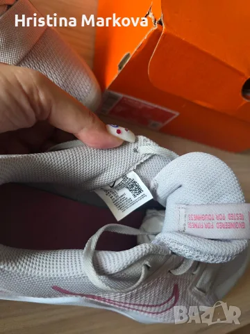 Нови оригинални маратонки Nike, снимка 10 - Маратонки - 56103392
