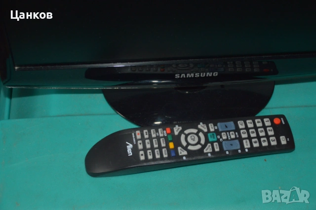 Чудесен телевизор Samsung 19" 933 HD, снимка 4 - Телевизори - 53391435