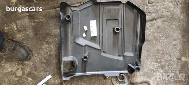 Капак двигател 55562140 Opel Vectra C 3.0 CDTI Z30DT 3.0 CDTI V6 - 184к.с, снимка 2 - Части - 53838707