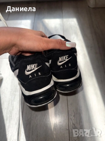 Маратонки Nike, снимка 3 - Маратонки - 53722904