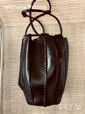 Модерна чанта-кофичка, снимка 2 - Чанти - 36100632