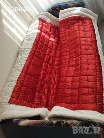 Вълнен юрган с копринено лице-ръчна изработка