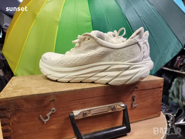 HOKA One One Clifton 8 бели маратонки за бягане- 38 номер( 298€ в сайта), снимка 4 - Маратонки - 49007947