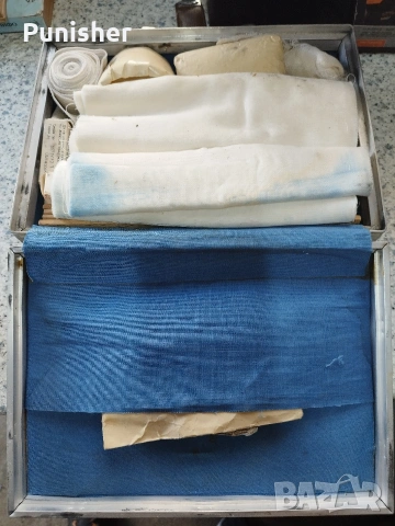 Сто аптечка от соца пълна, снимка 3 - Антикварни и старинни предмети - 53869477