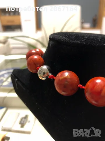 Гердан от корал с магнитна закопчалка, снимка 4 - Антикварни и старинни предмети - 48870138