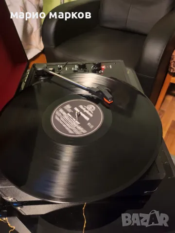 продавам ретро грамофон "Reflexion", снимка 2 - Грамофони - 48559935