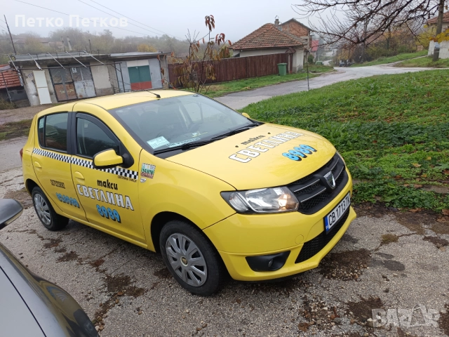 Дачия Сандеро