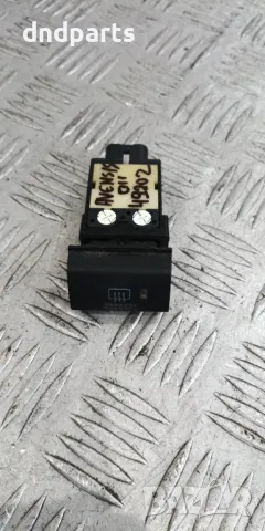 Бутон Toyota Avensis 2001г.	