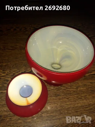 Комплект червени кристални вази от 80-те години , снимка 2 - Антикварни и старинни предмети - 48673341