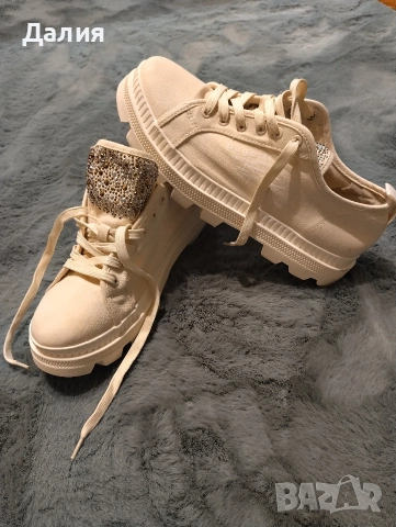 Дамски кецове, снимка 2 - Кецове - 53668737