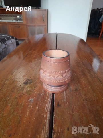 Стара дървена ваза,моливник