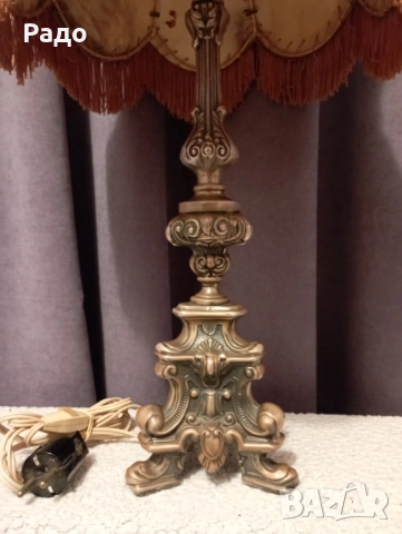 Голяма масивна бронзова лампа с кожен абажур, снимка 2 - Антикварни и старинни предмети - 46305619