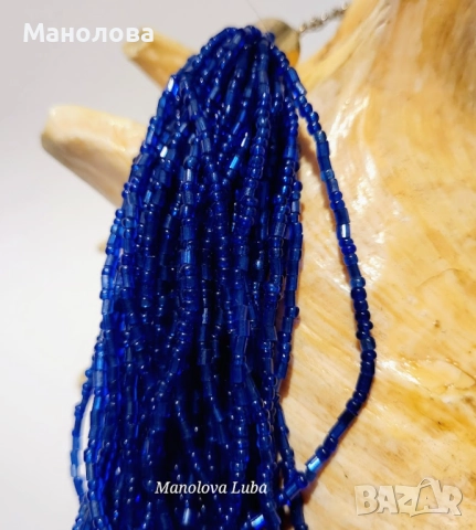 Винтидж ръчно изработено колие с множество нишки кобалтово сини стъклени мъниста., снимка 5 - Колиета, медальони, синджири - 52437848
