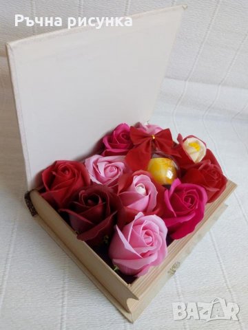Кутия "Книга" със сапунени рози и коледна топка с късметче, снимка 6 - Декорация за дома - 34471092