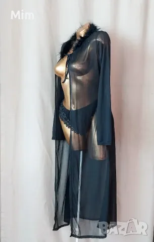 S/M Дълъг, ефирен, черен халат с пухчета 