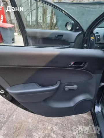 Хюндай I 30SW 1.4/16V 2010 година, снимка 3 - Автомобили и джипове - 49319605