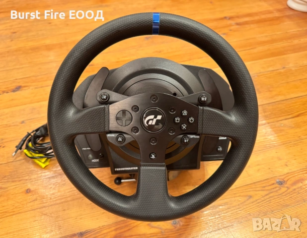 Волан и педали Thrustmaster T300 , снимка 2 - Джойстици и геймпадове - 53665207