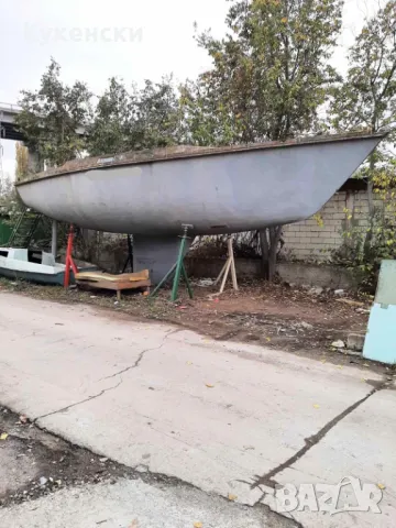 Корпус на яхта Van de Stadt , снимка 2 - Воден транспорт - 49713870