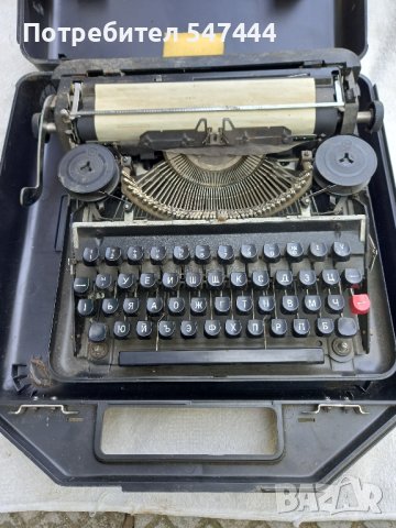 Пишеща машина, снимка 3 - Антикварни и старинни предмети - 42084330