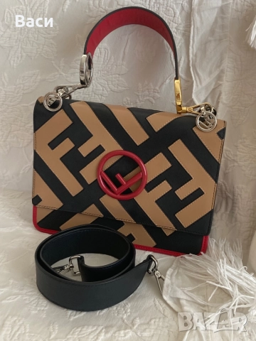 FENDI чанта естествена кожа , снимка 10 - Чанти - 51633500