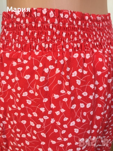С размер Нов Дамски Панталон Monki с етикети Червен Бял Флорален на Цветя, снимка 17 - Панталони - 51823547