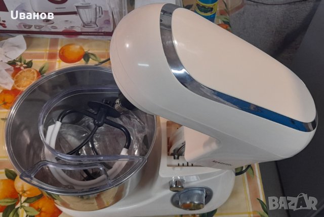 Планетарен миксер с 5 литра купа от неръждаема стомана, 6 степени, снимка 2 - Кухненски роботи - 35713275