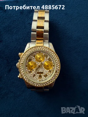 Продавам оригинален rolex купен е преди 5 години има изстрити места може да ги видите на снимка 