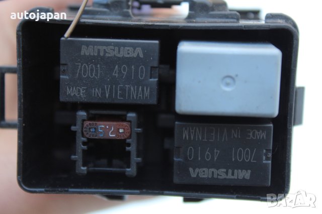 Бушониера с релета Хонда акорд 7 2.2 и-цтди 140кс комби 04г Honda accord 7 2.2i-ctdi 140hp 2004, снимка 3 - Части - 44320442