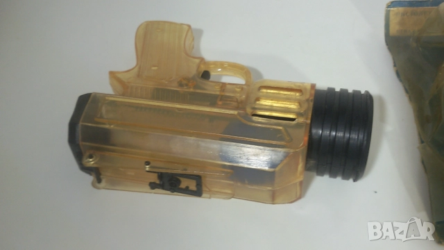 Ретро играчка пистолет с топче с пружина, снимка 4 - Антикварни и старинни предмети - 51668812