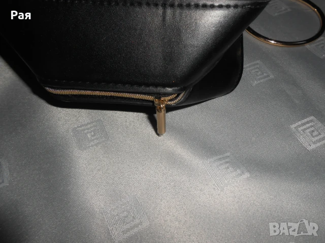 Козметична чанта LIERAC, снимка 4 - Чанти - 50698795