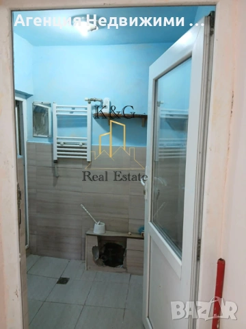 Двуетажна къща в с. Каменово , снимка 5 - Къщи - 53493225