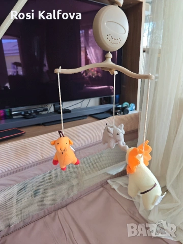Кошара на две нива, люлеещ механизъм, балдахин, музикална въртележка , снимка 8 - Бебешки легла и матраци - 53795841