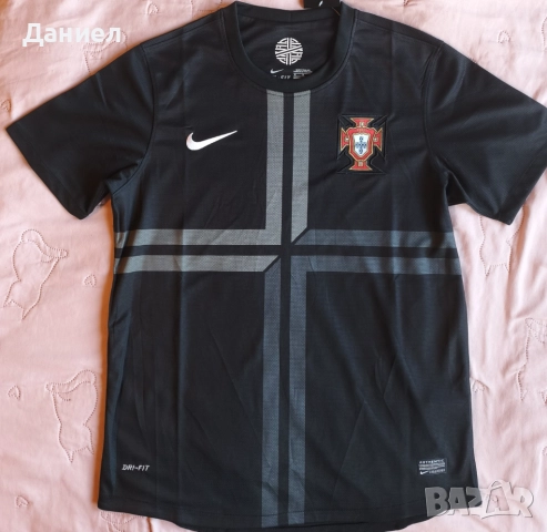 Трети екип на Португалия от сезон 2012-13