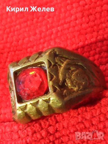 СТАРИНЕН ОРНАМЕНТИРАН БРОНЗИРАН КЛАСИЧЕСКИ РЕТРО ПРЪСТЕН с ФАСЕТИРАН КРИСТАЛ  РЪЧНА ИЗРАБОКА 29670, снимка 2 - Антикварни и старинни предмети - 40552649