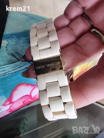Michael Kors дамски часовник, снимка 7 - Луксозни - 47604300