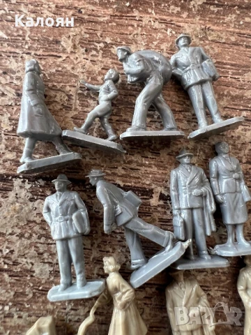 Миниатюрни човешки фигурки лот, снимка 4 - Фигурки - 51009294