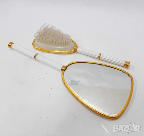 Ретро комплект за тоалетка, огледало и четка, снимка 2 - Антикварни и старинни предмети - 43689107