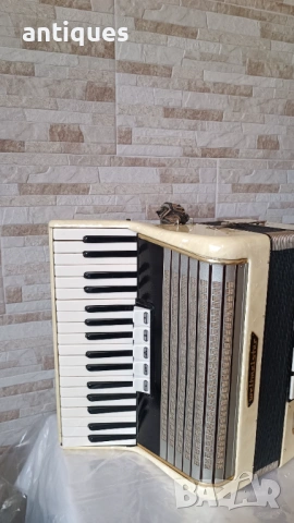 Акордеон - Weltmeister - 60 баса - Made in GDR, снимка 2 - Акордеони - 53030304