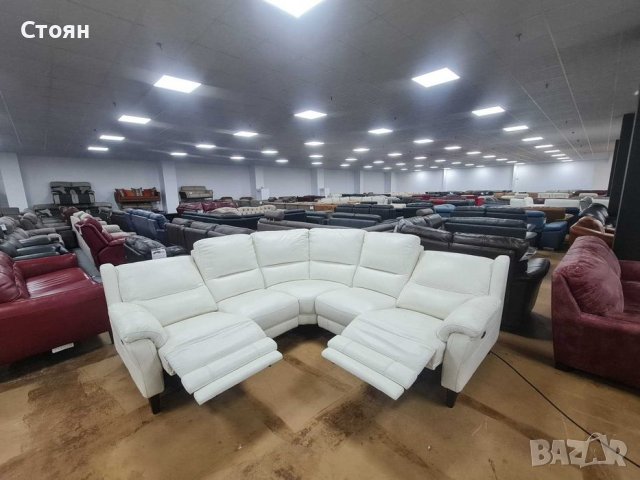 Светло кремав кожен ъглов диван с ел. релакс механизъм, снимка 2 - Дивани и мека мебел - 39945088
