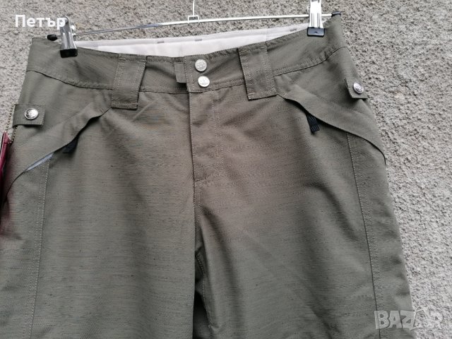 Продавам чисто нови здрави качествени панталони за сноуборд 686 размер М, снимка 2 - Зимни спортове - 39007734