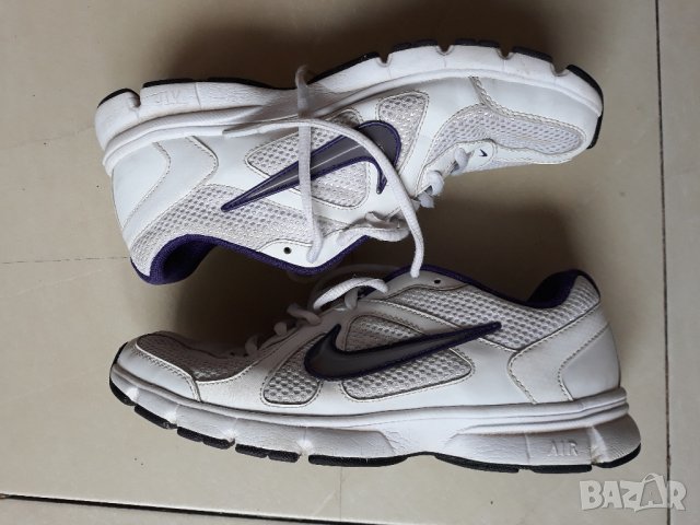 маратонки Nike Air 38.5 МНОГО ЗАПАЗЕНИ, снимка 2 - Маратонки - 41686975