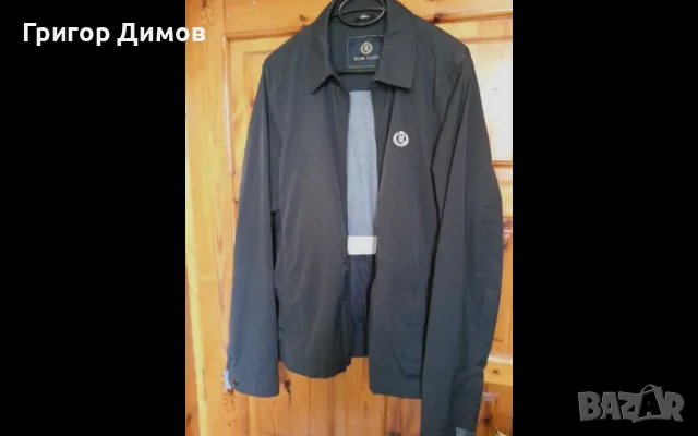 Продавам яке Henri Lloyd